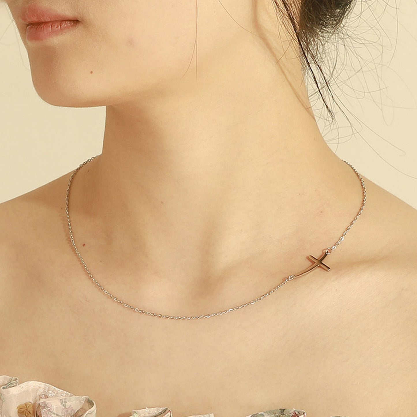 Personlig Böjd Kors Halsband