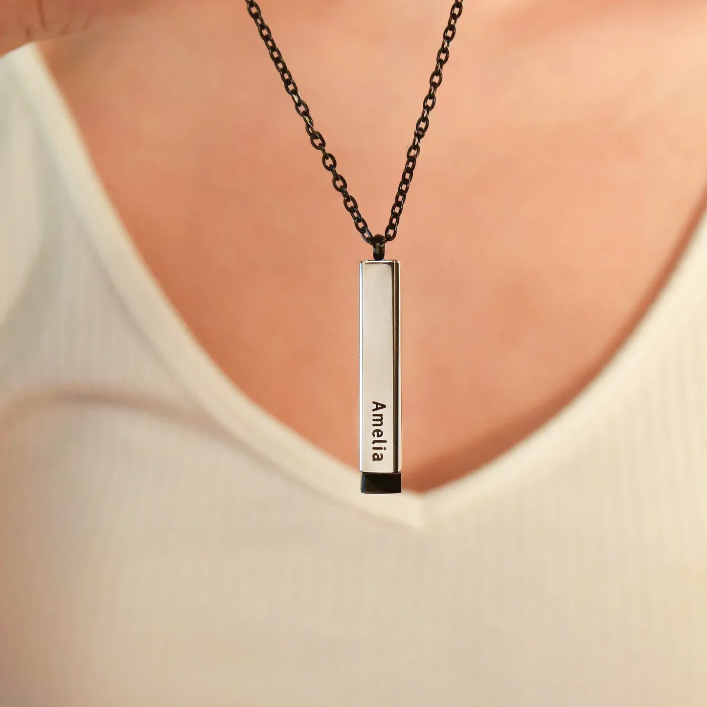 Halsband med Dold Meddelande