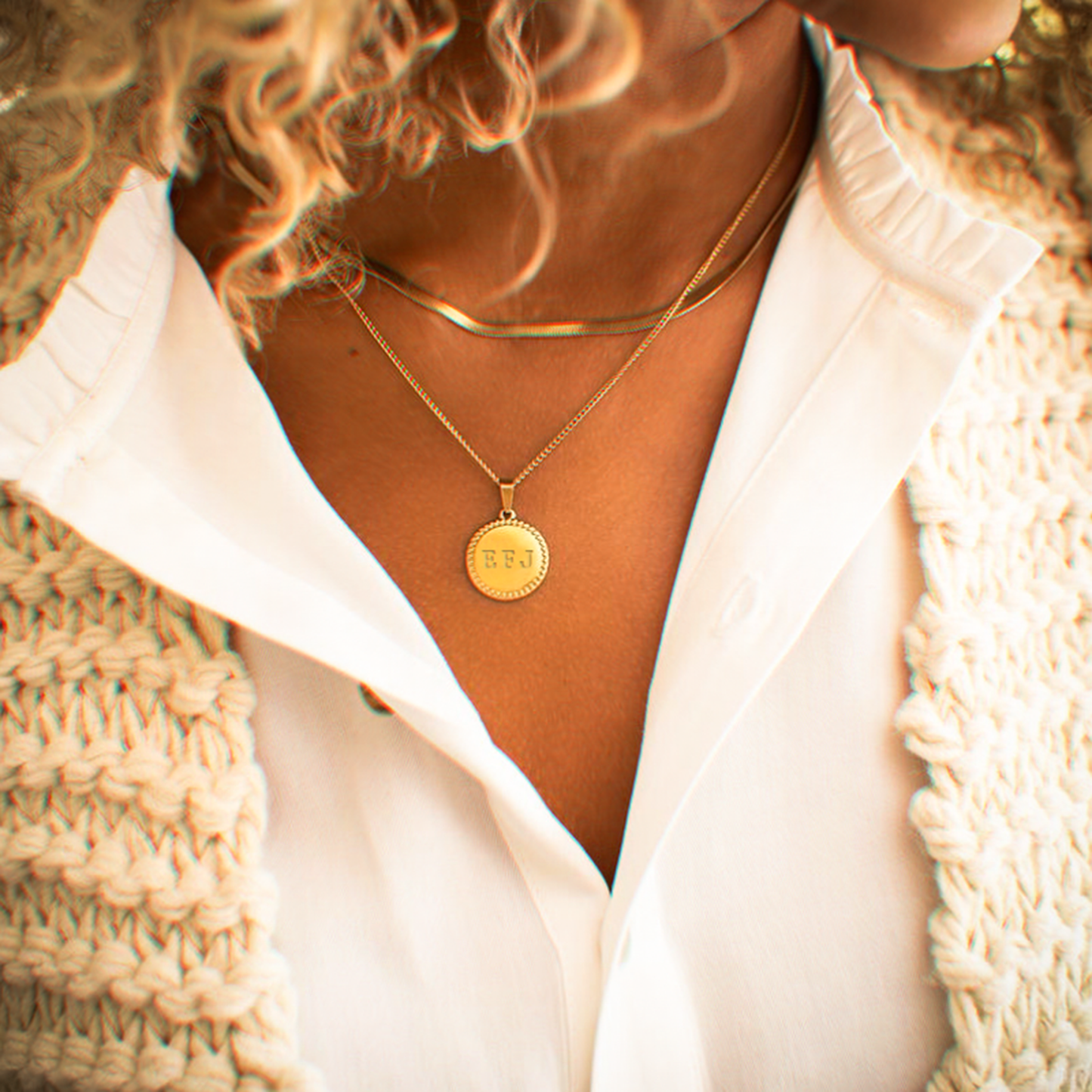 Atelier halsband med rund berlock