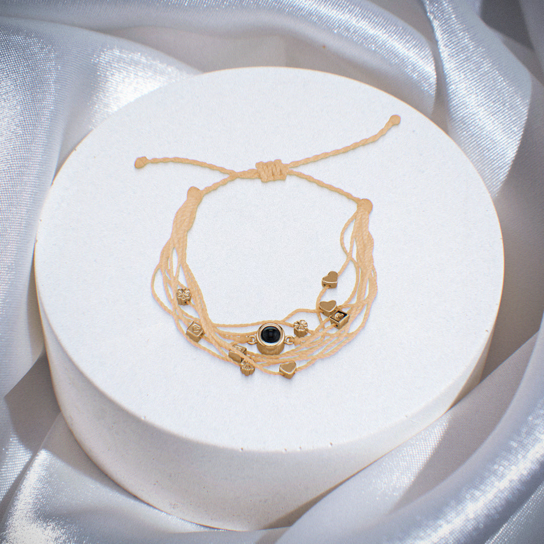 Personligt Fotoarmband med Kärleksberlocker