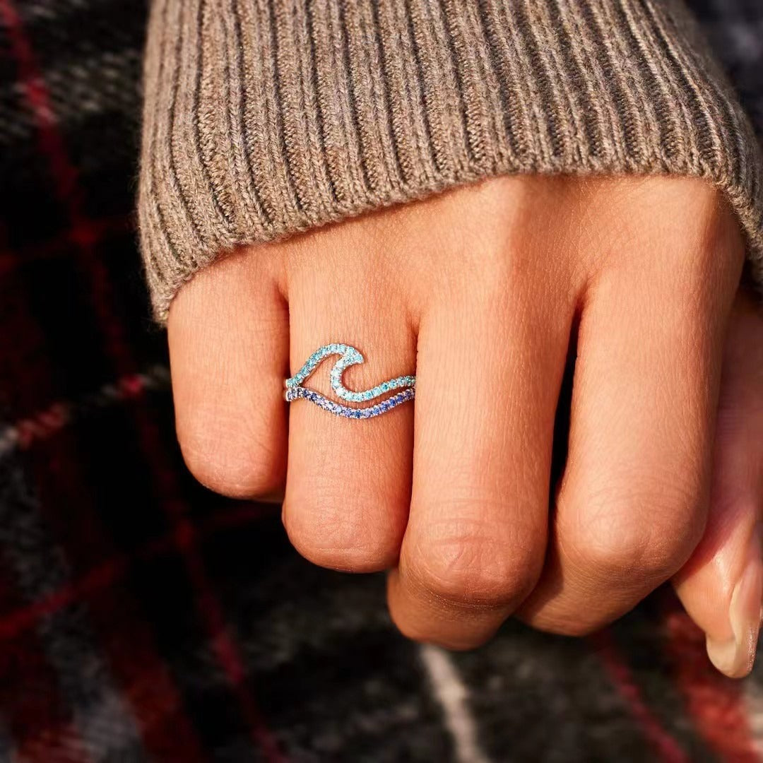 Vågformad Ring med Självkärlek