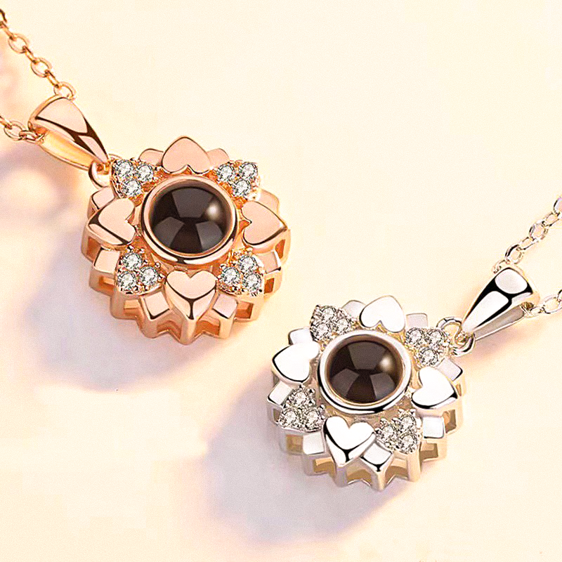 Blomsterhalsband med Projektionsberlock