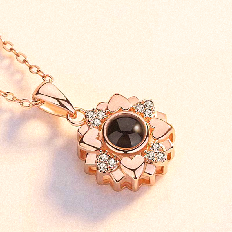 Blomsterhalsband med Projektionsberlock