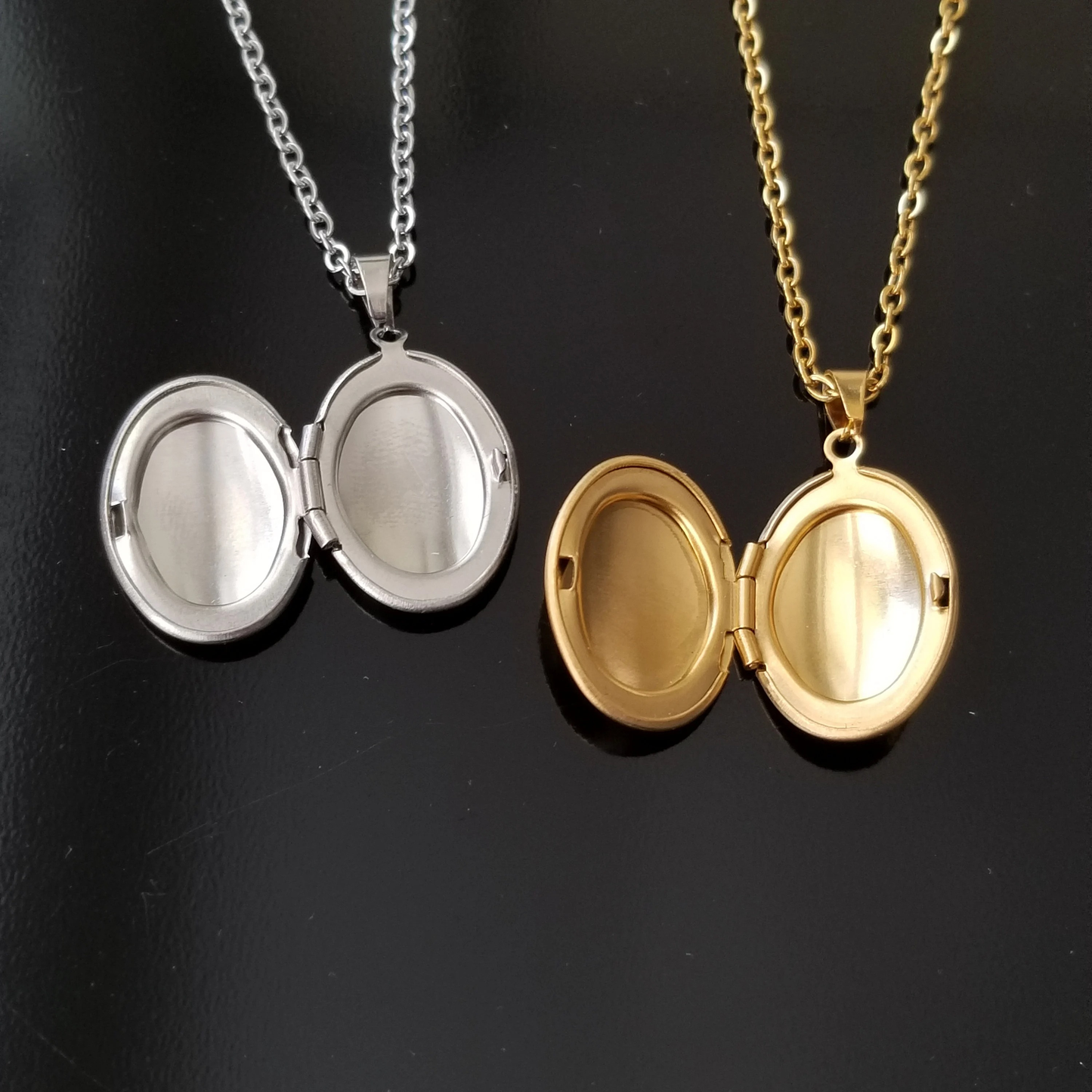 Personligt Graverat Ovalt Foto Halsband
