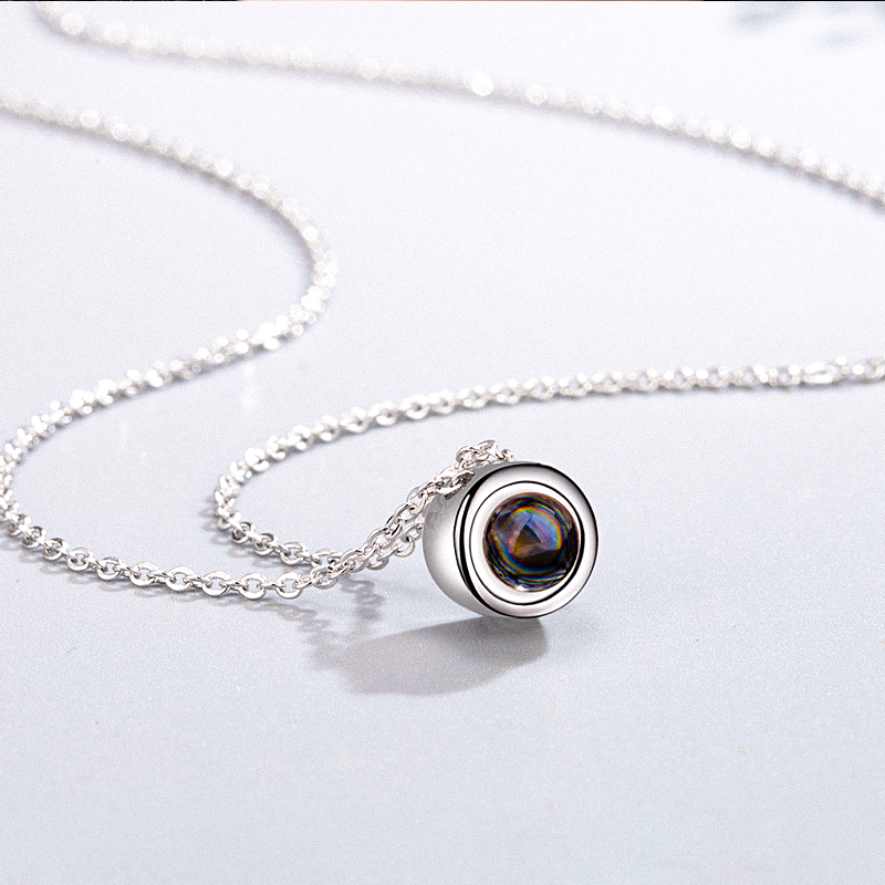 Sfärformat Halsband med Projektionsberlock