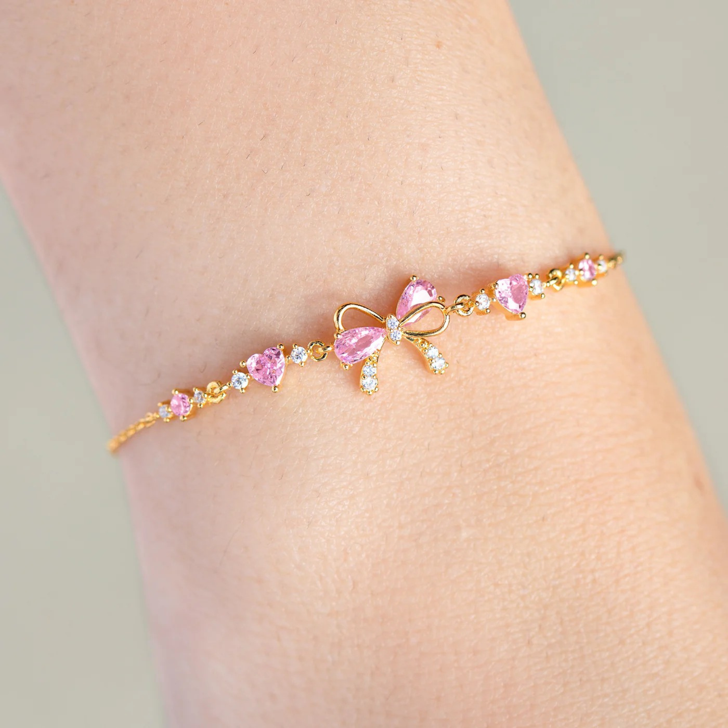 Fint Glittrande Båge Armband