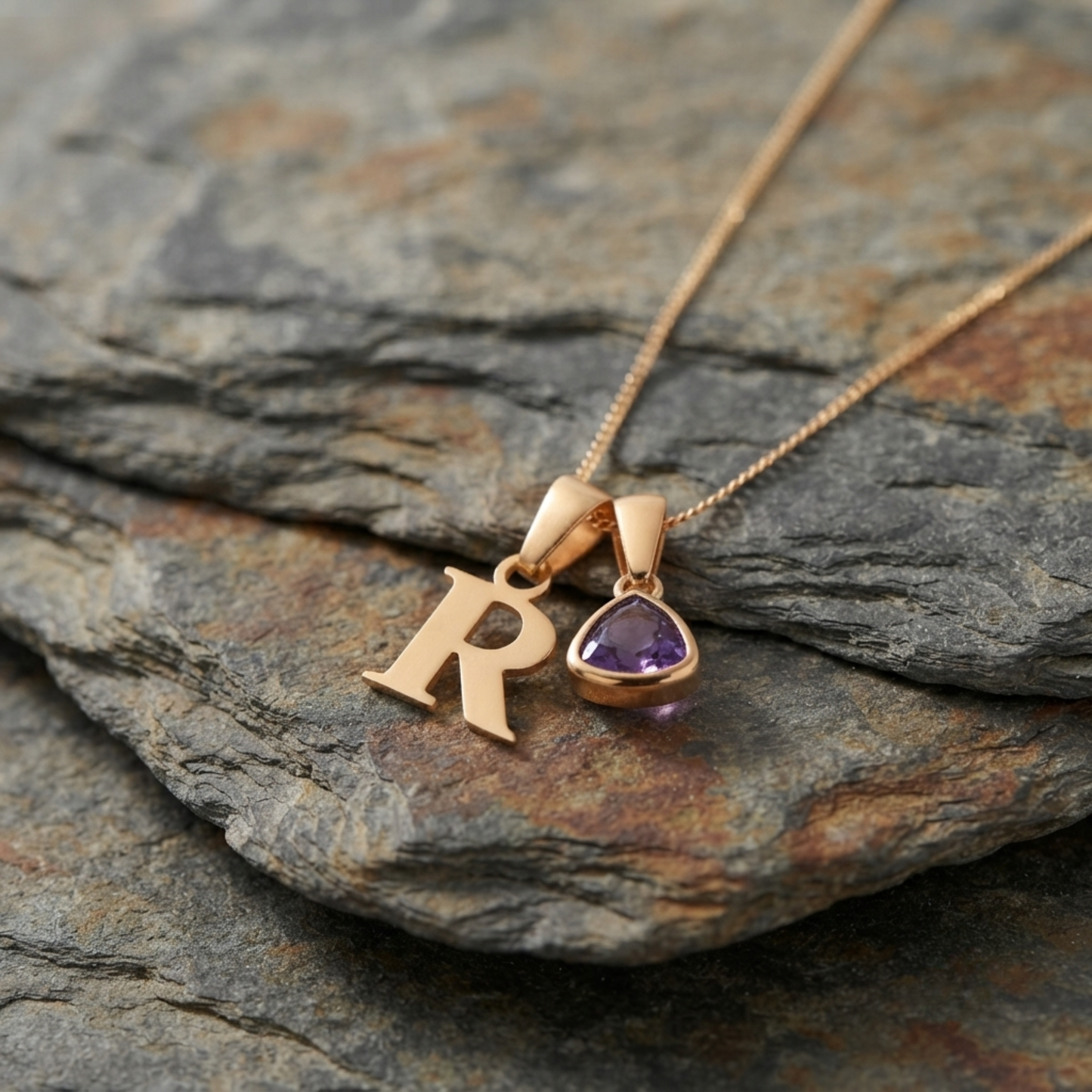 Initial Födelsesten Berlock Halsband