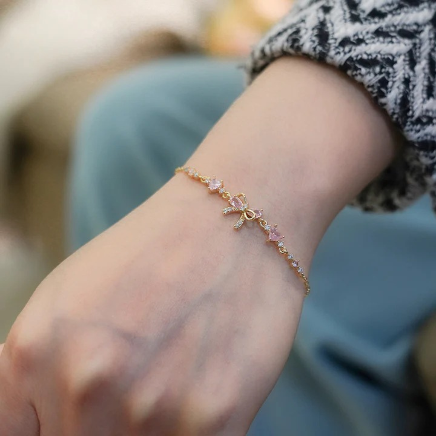 Fint Glittrande Båge Armband
