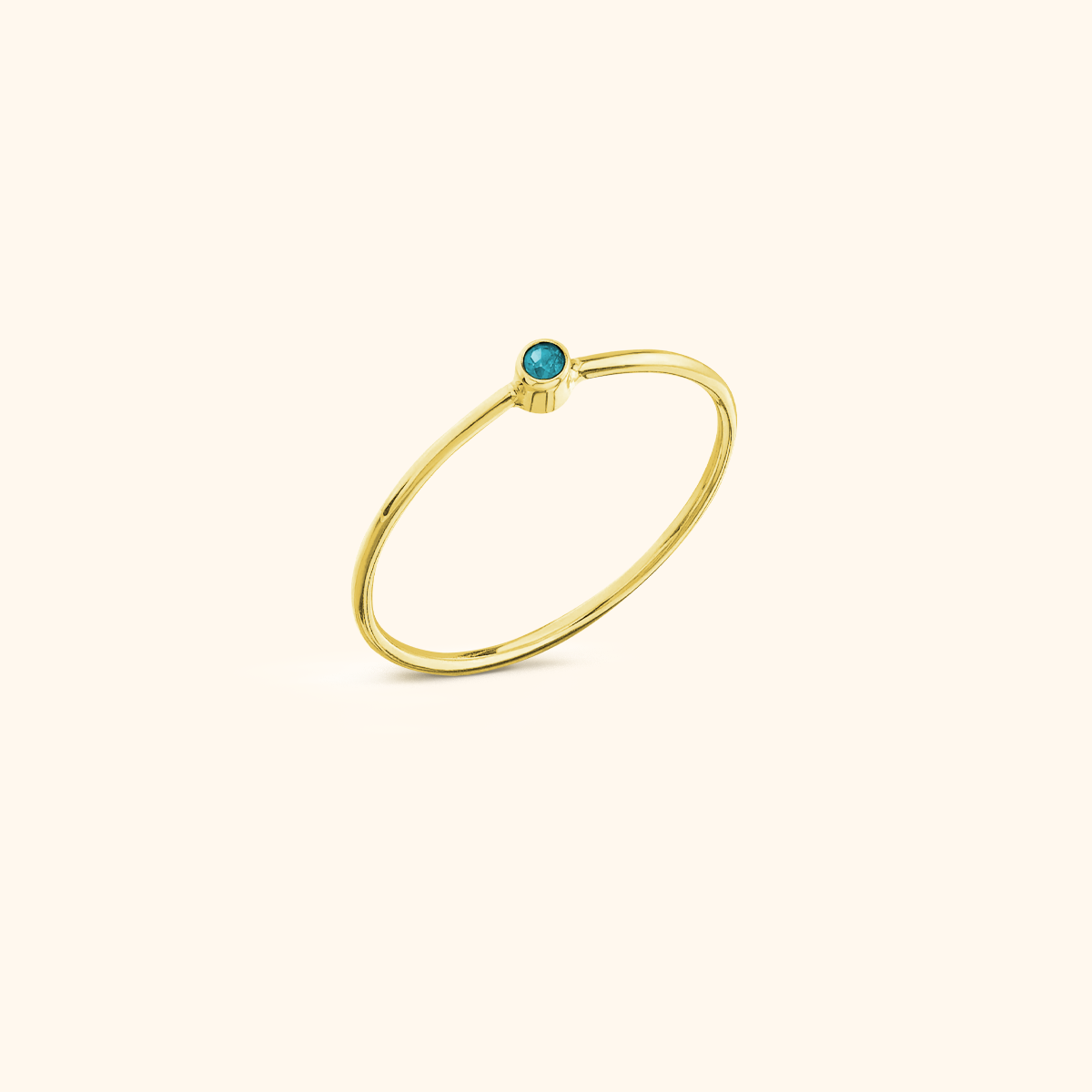 Gnistrande ring med månadssten