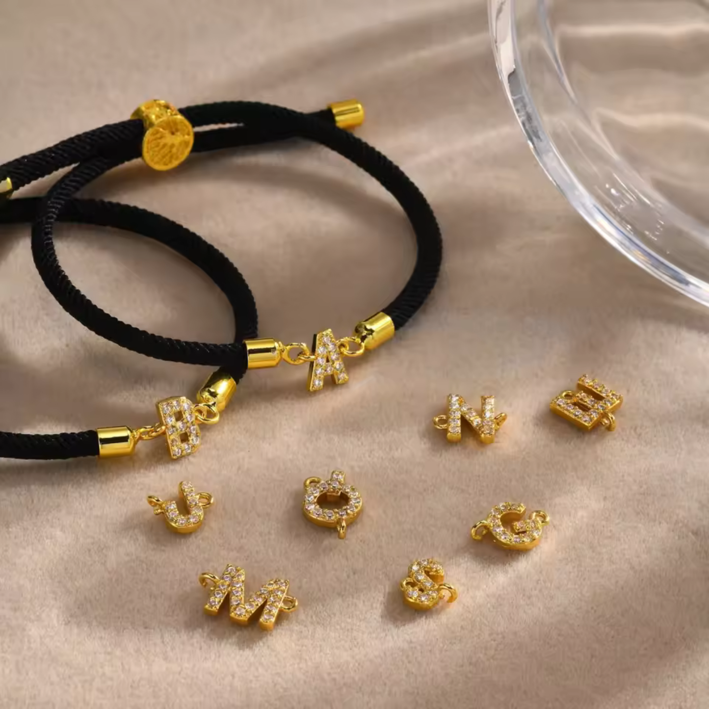Elegant Initial Berlock Armband