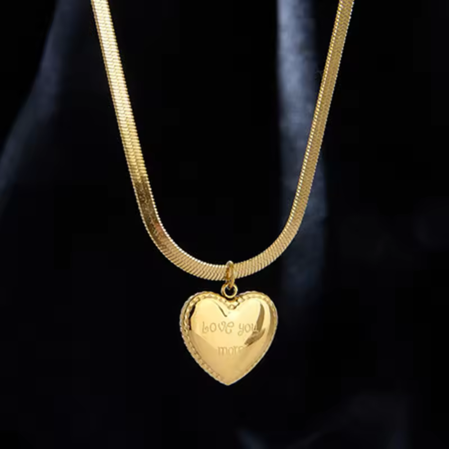 Love You More Hjärt Hänge Halsband