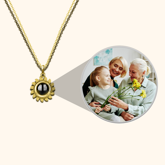Solhalsband med Projektionsberlock