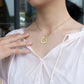 Halsband med personlig rund berlock