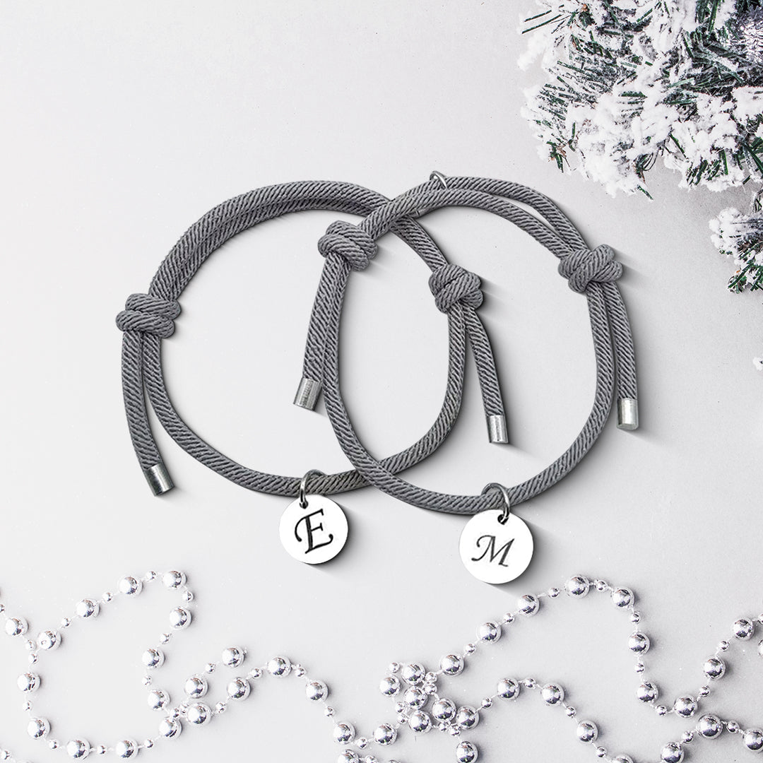 Magnetiskt pararmband med initialer