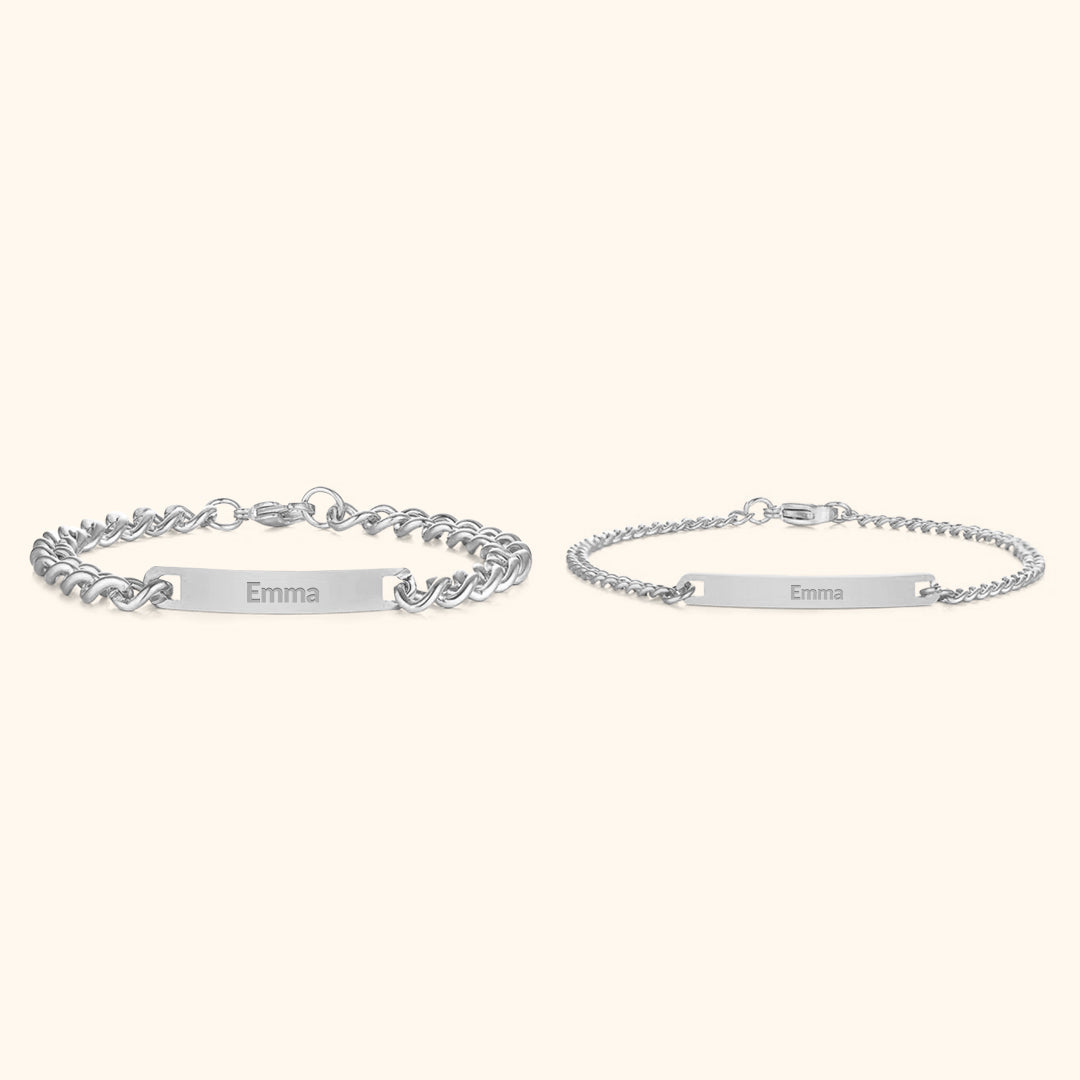 Pararmband med gravyr