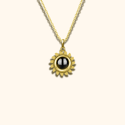 Solhalsband med Projektionsberlock