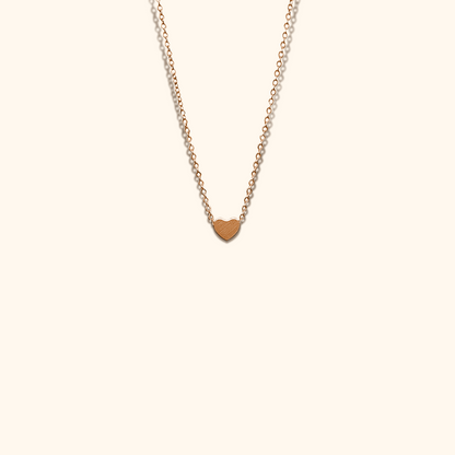 Minimalistiskt halsband med hjärthänge
