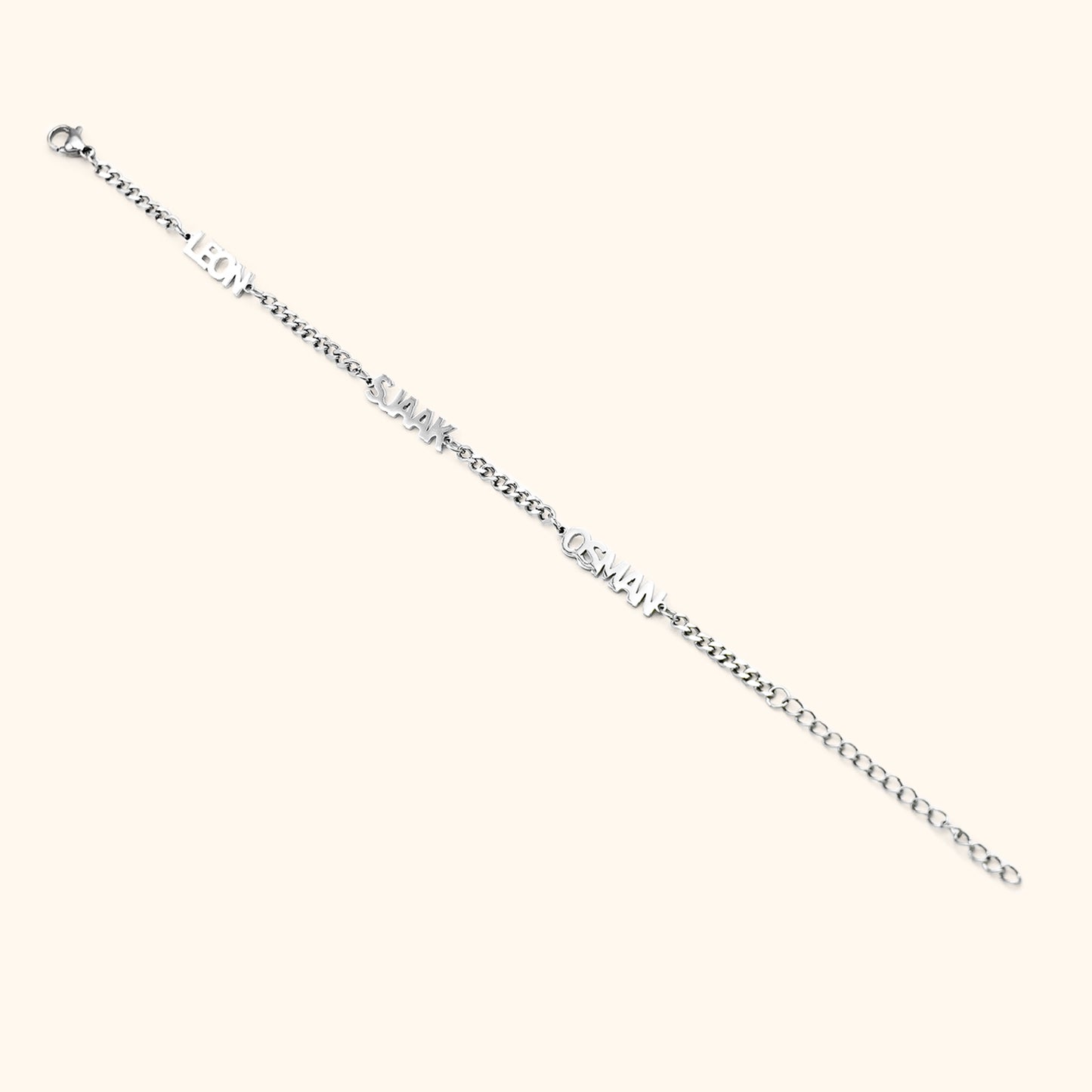 <tc>Name Engraved Bracelet</tc>