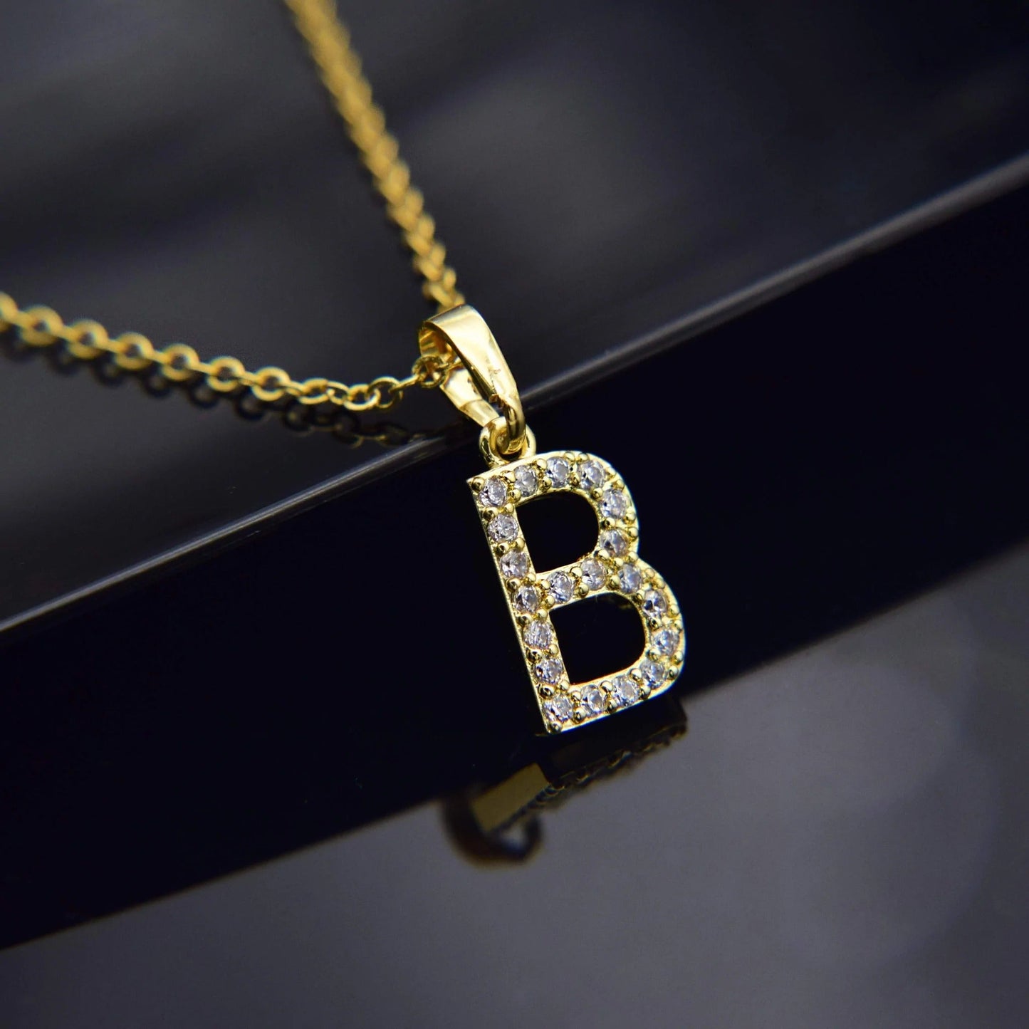 Kubiska Zirkonium Initialhalsband