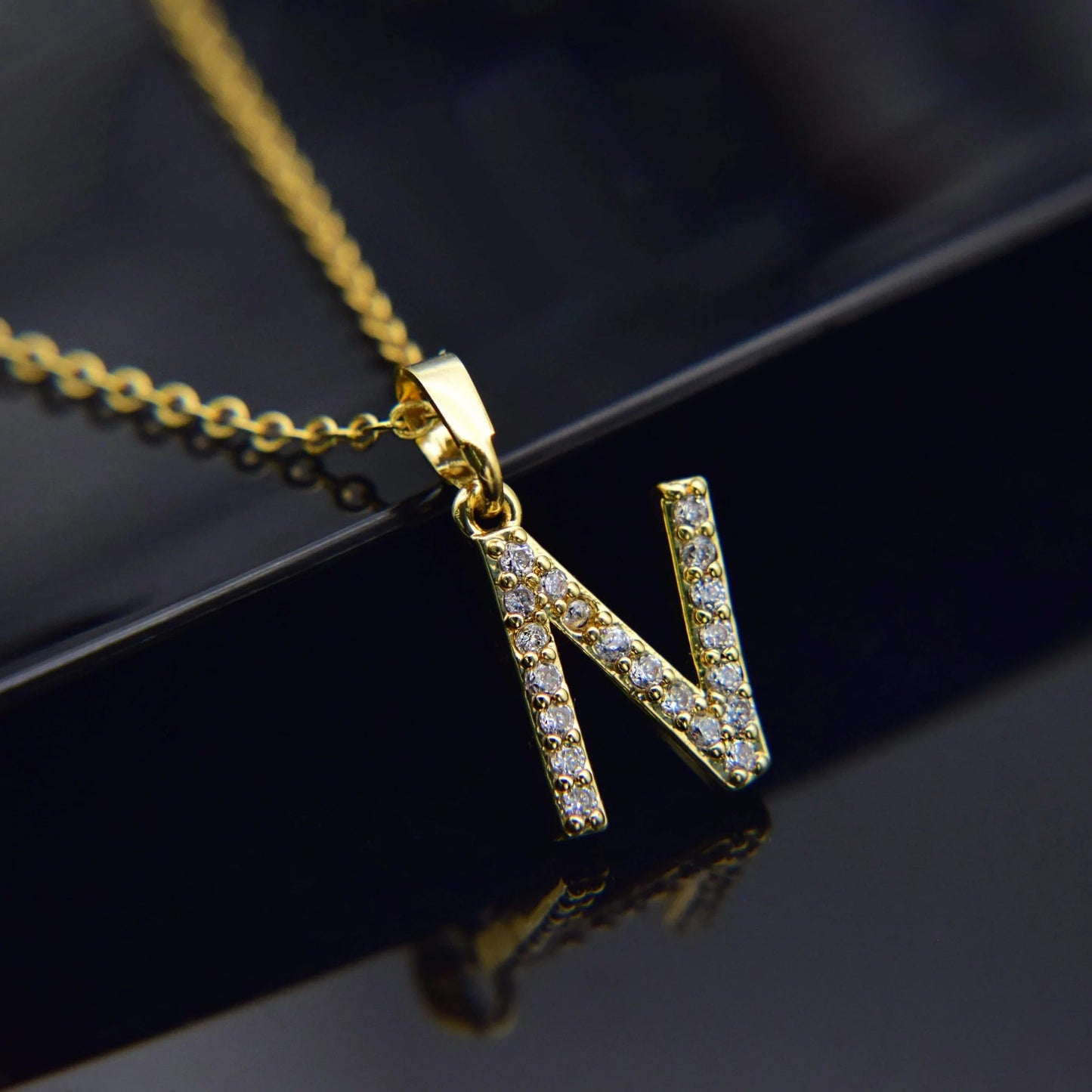Kubiska Zirkonium Initialhalsband