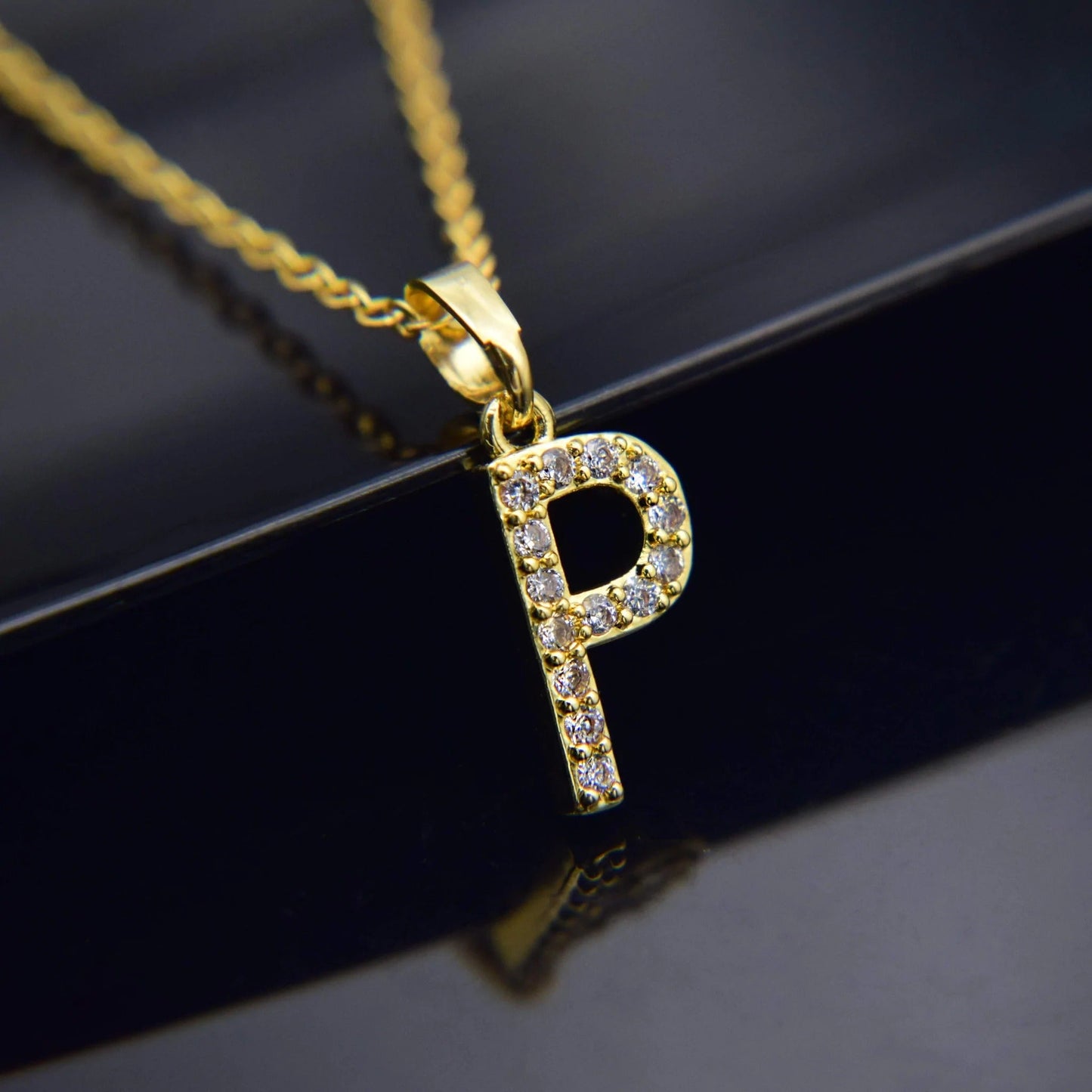 Kubiska Zirkonium Initialhalsband