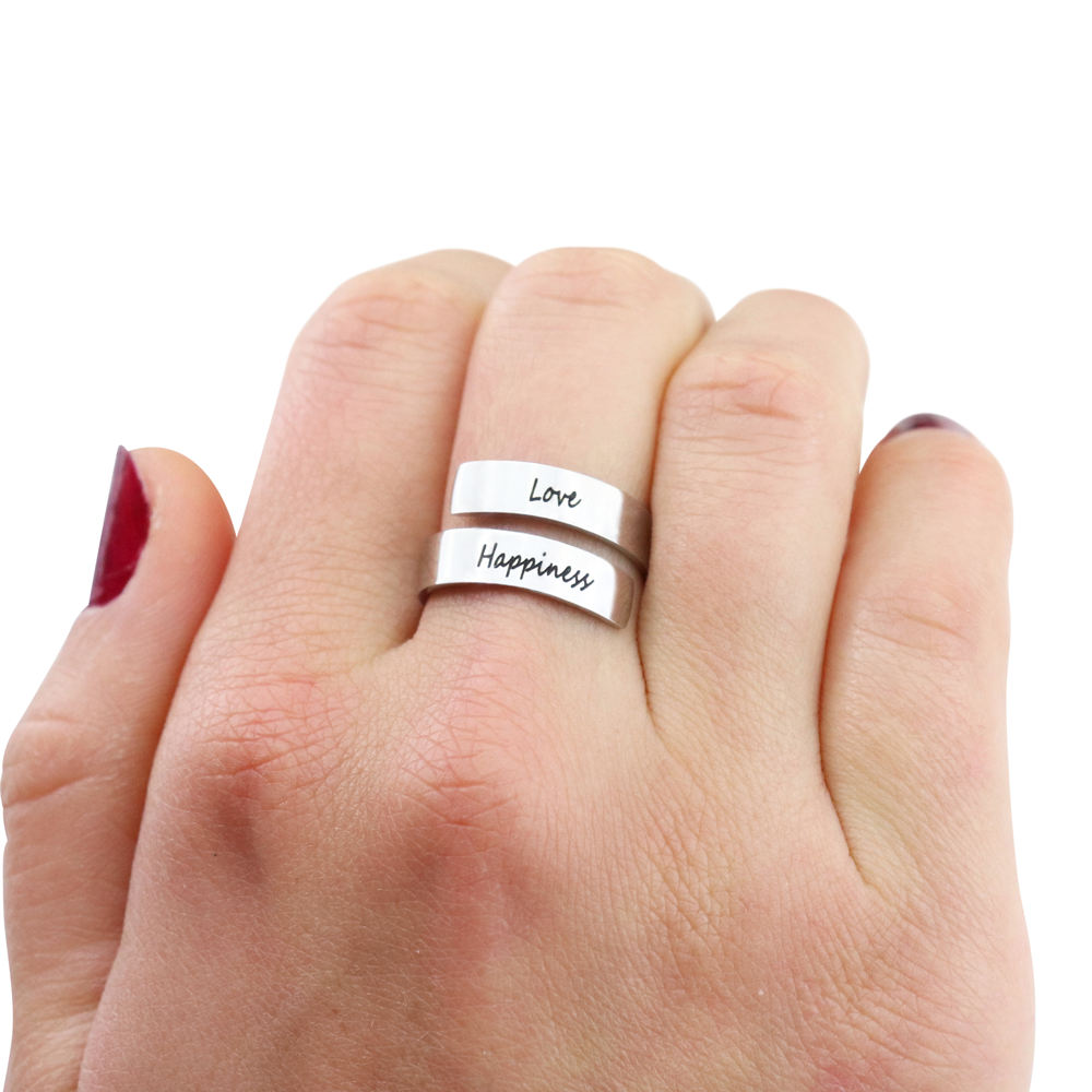Elegant Ring med Två Namn